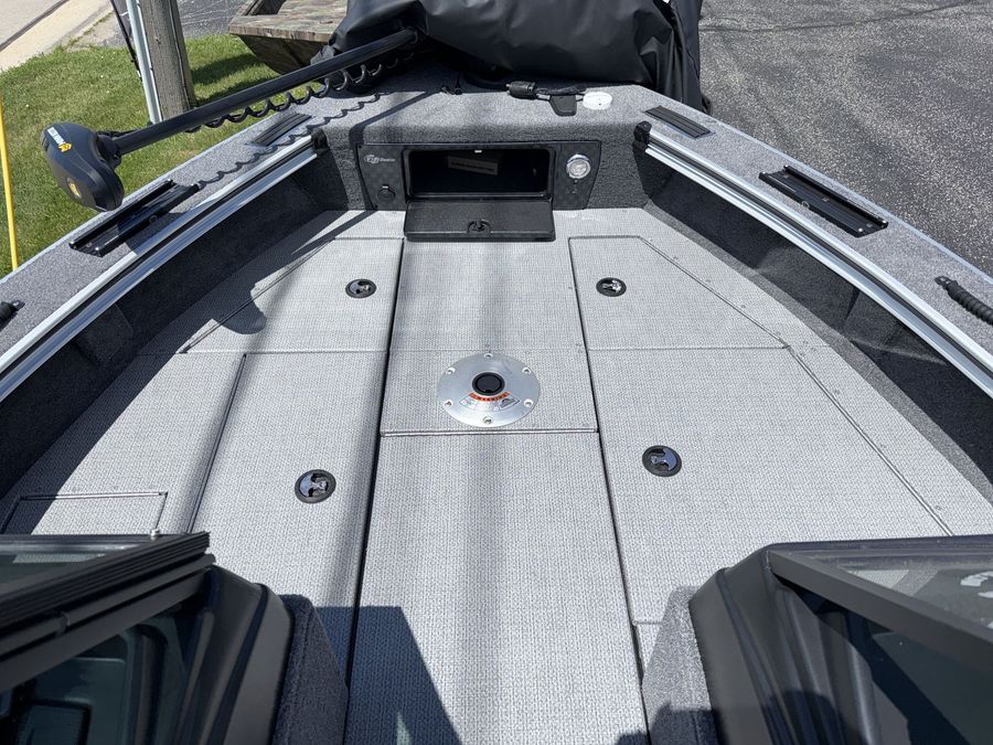 2026 G3 Boats Angler V1750 SF, photo 15 of 30