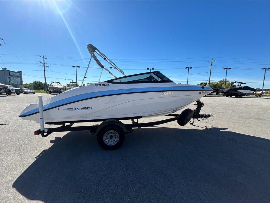 2025 Yamaha SX 190, photo 4 of 18