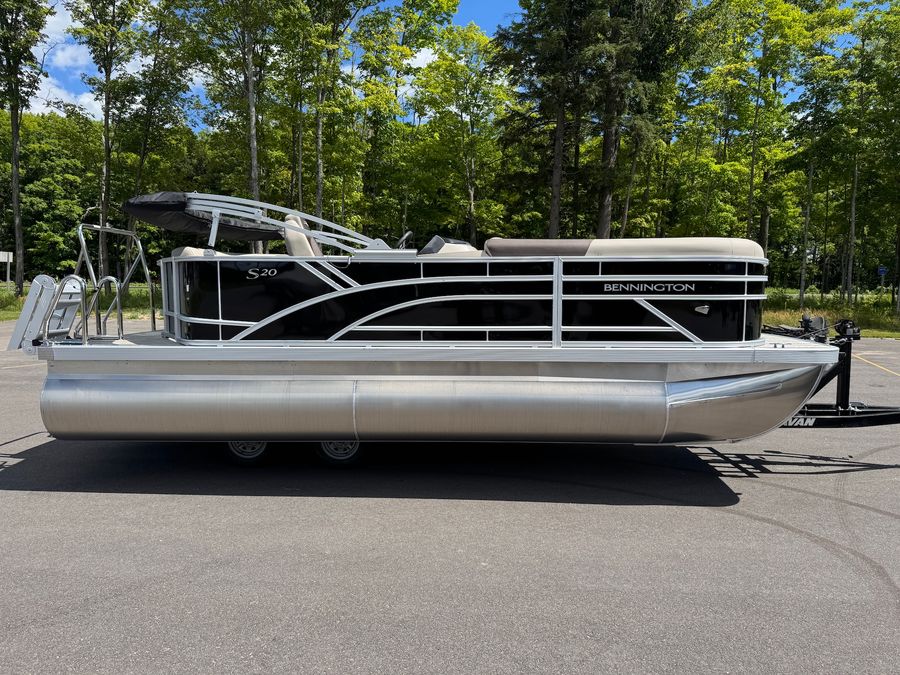 2027 Bennington 20SL, photo 2 of 24