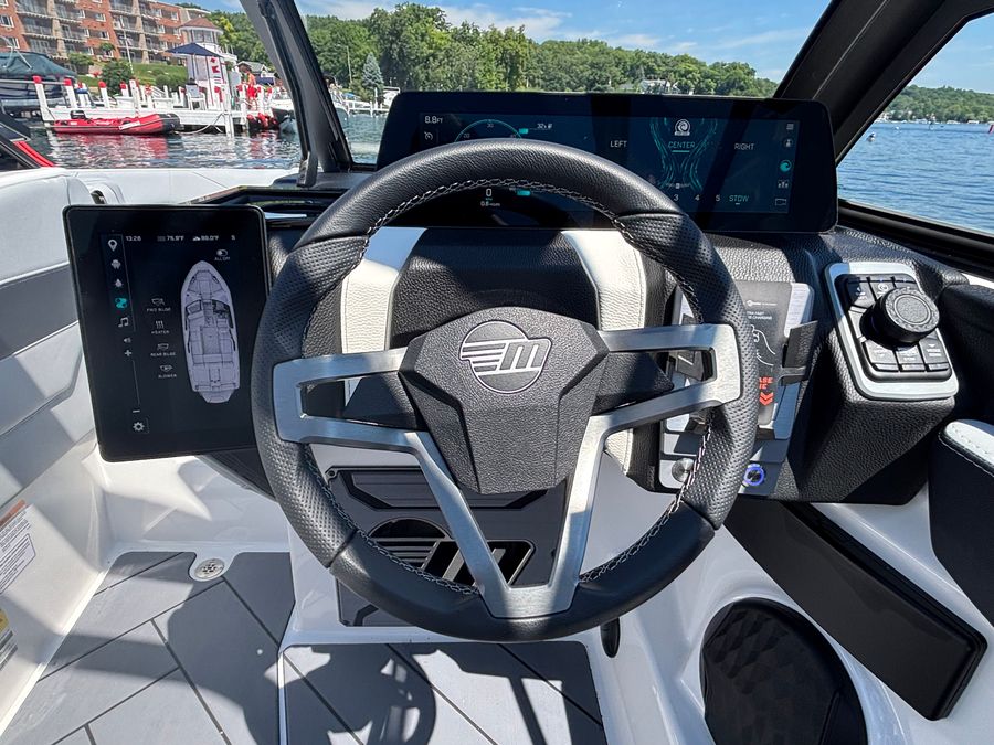 2026 Malibu 23LSV, photo 12 of 17