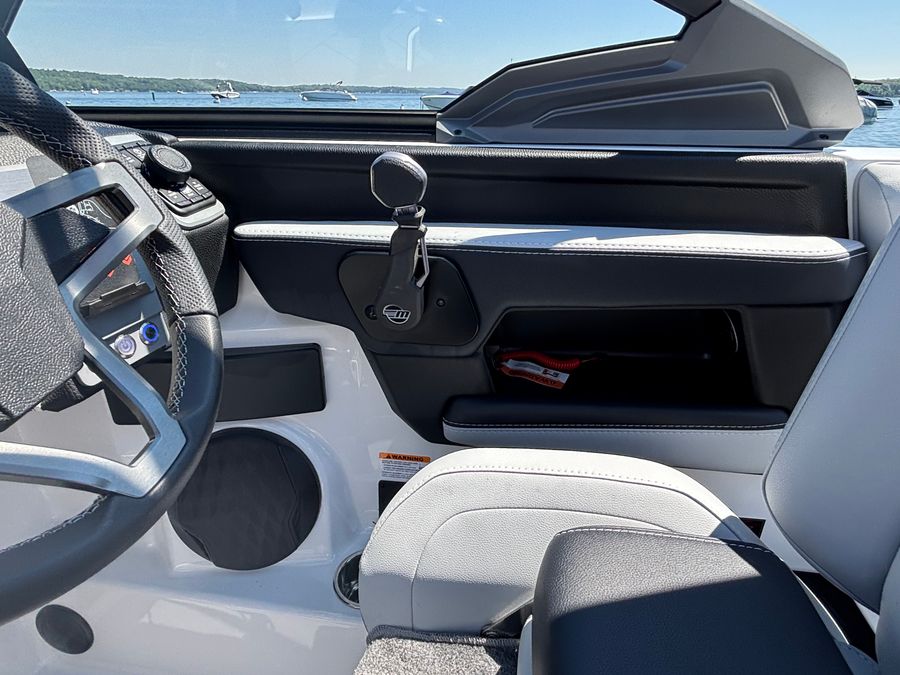 2026 Malibu 23LSV, photo 13 of 17
