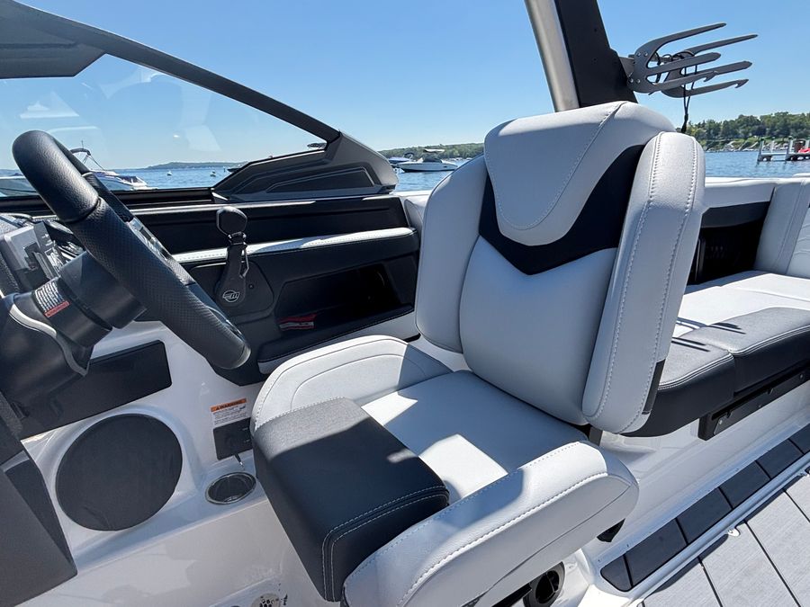 2026 Malibu 23LSV, photo 15 of 17