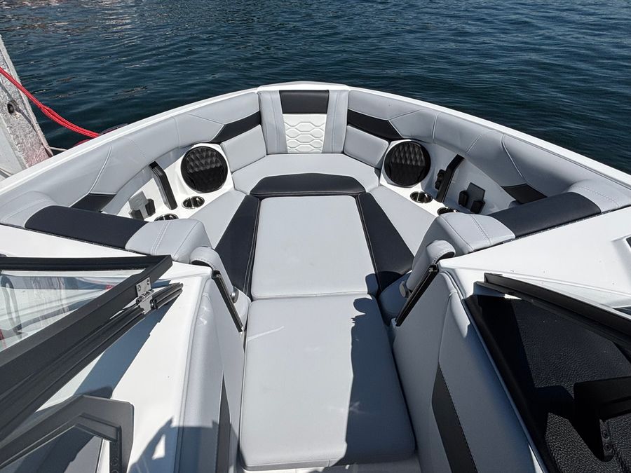 2026 Malibu 23LSV, photo 3 of 17
