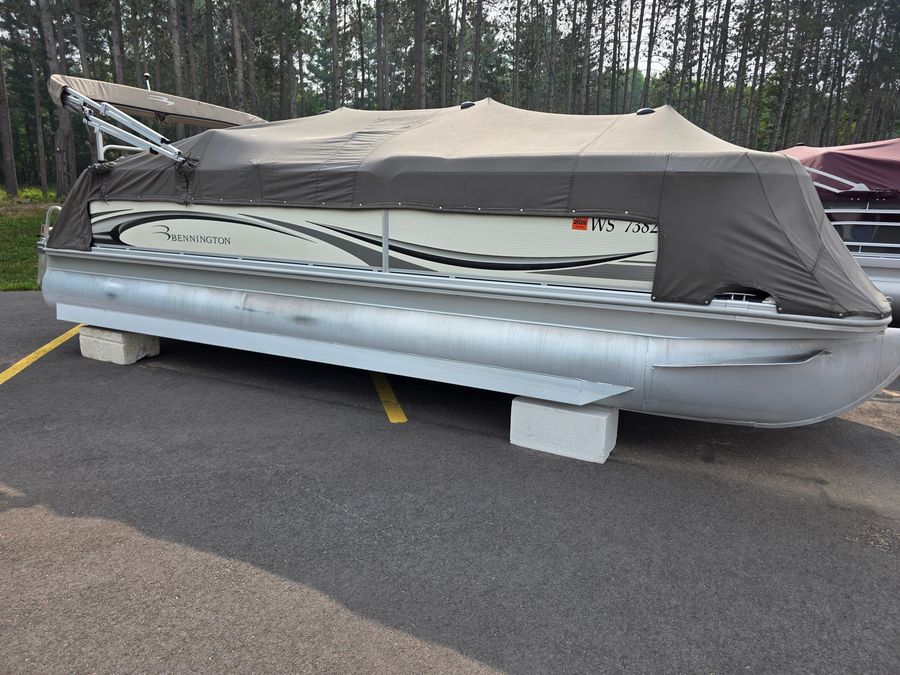 2008 Bennington 2275RL SPS TRI