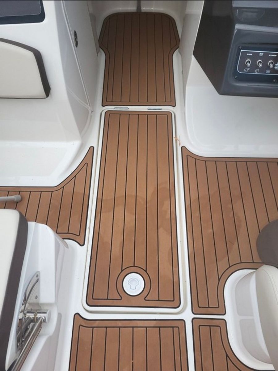 2019 Bayliner VR5, photo 8 of 9