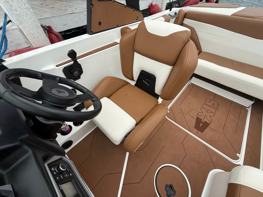 2023 Axis A20, photo 10 of 20