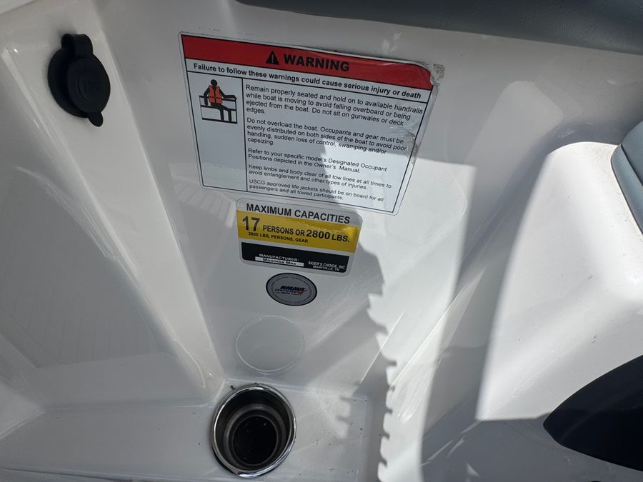 2018 Moomba Max, photo 20 of 21