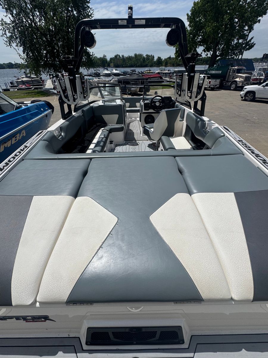 2018 Moomba Max, photo 12 of 21