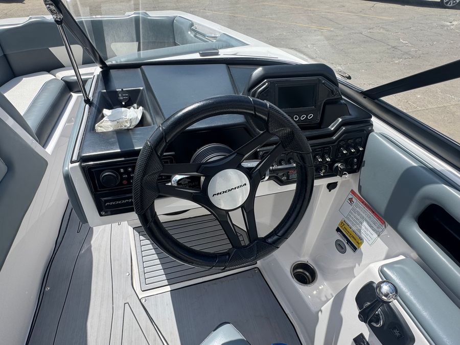 2018 Moomba Max, photo 18 of 21