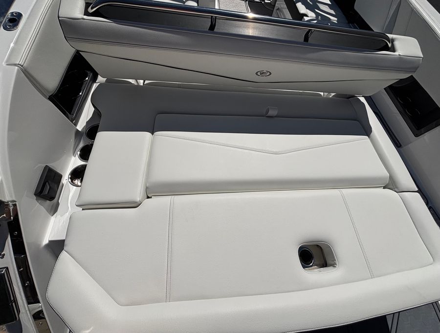 2026 Cobalt R8 Surf, photo 2 of 19