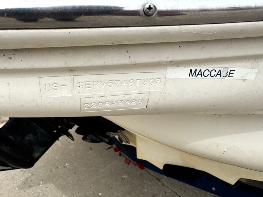 2003 Sea Ray 220, photo 4 of 4