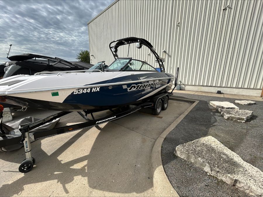 2012 Moomba Mojo 2.5, photo 2 of 21