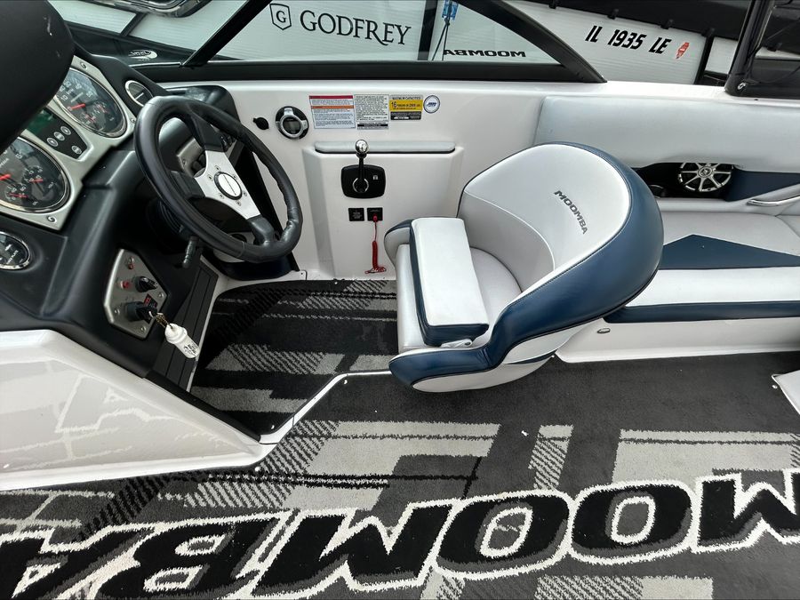 2012 Moomba Mojo 2.5, photo 13 of 21