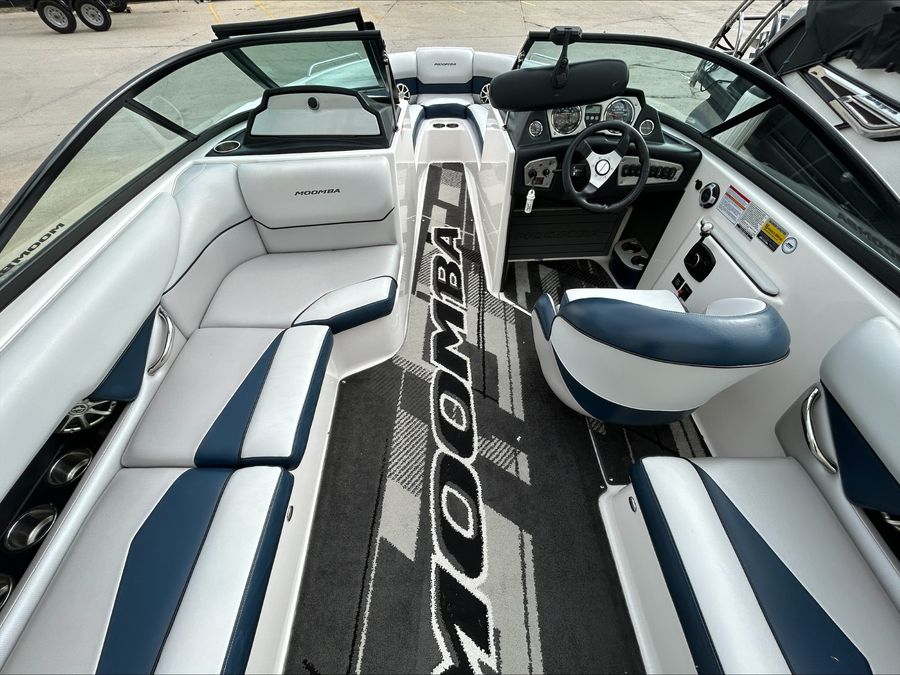 2012 Moomba Mojo 2.5, photo 8 of 21
