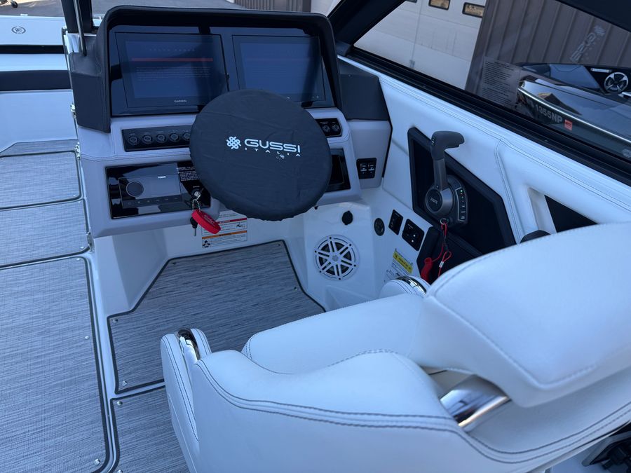 2026 Cobalt R6 Surf, photo 23 of 30
