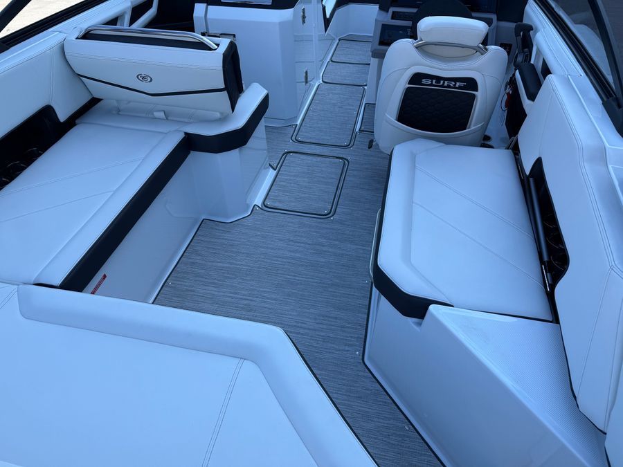 2026 Cobalt R6 Surf, photo 22 of 30