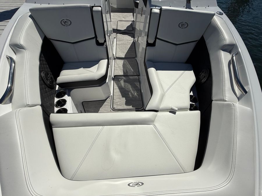 2026 Cobalt R6 Surf, photo 16 of 30