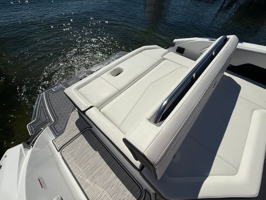 2026 Cobalt R6 Surf, photo 5 of 30