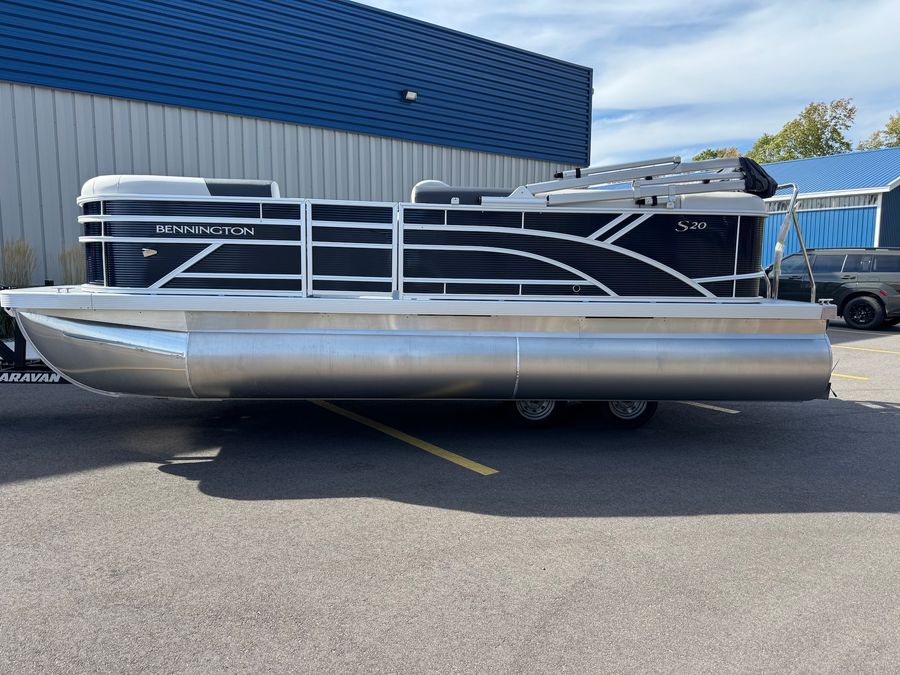 2027 Bennington 20S1L