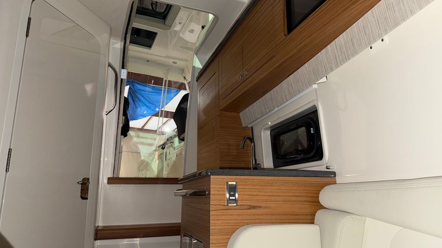 2021 Boston Whaler 380 Realm, photo 16 of 30