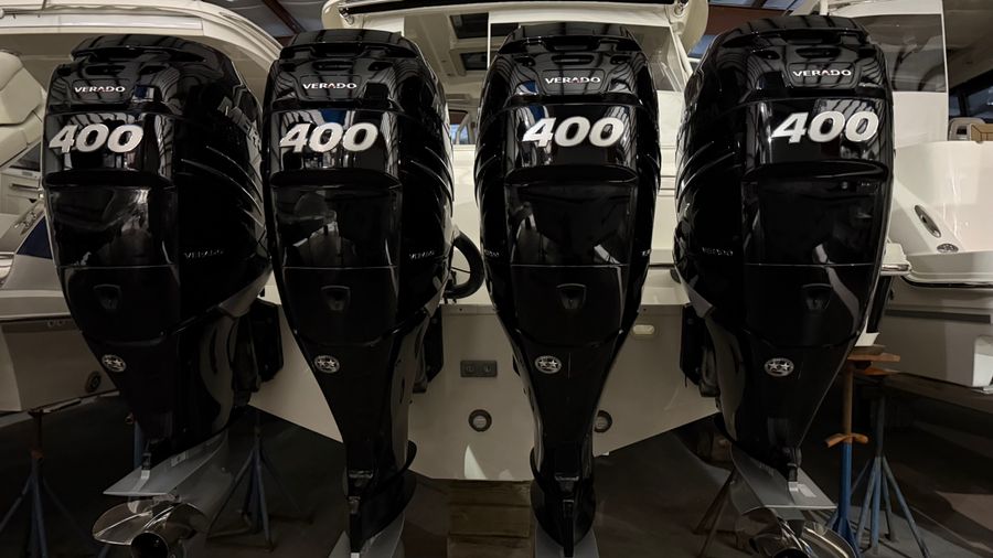 2021 Boston Whaler 380 Realm, photo 27 of 30