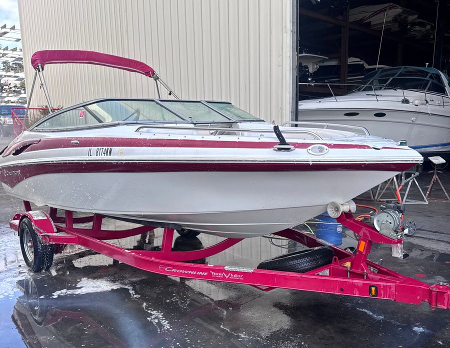 2012 Crownline 215 SS, photo 2 of 15