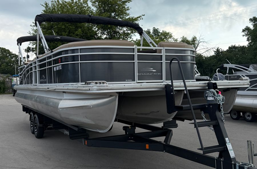 2016 Bennington 28RSRX1, photo 8 of 23