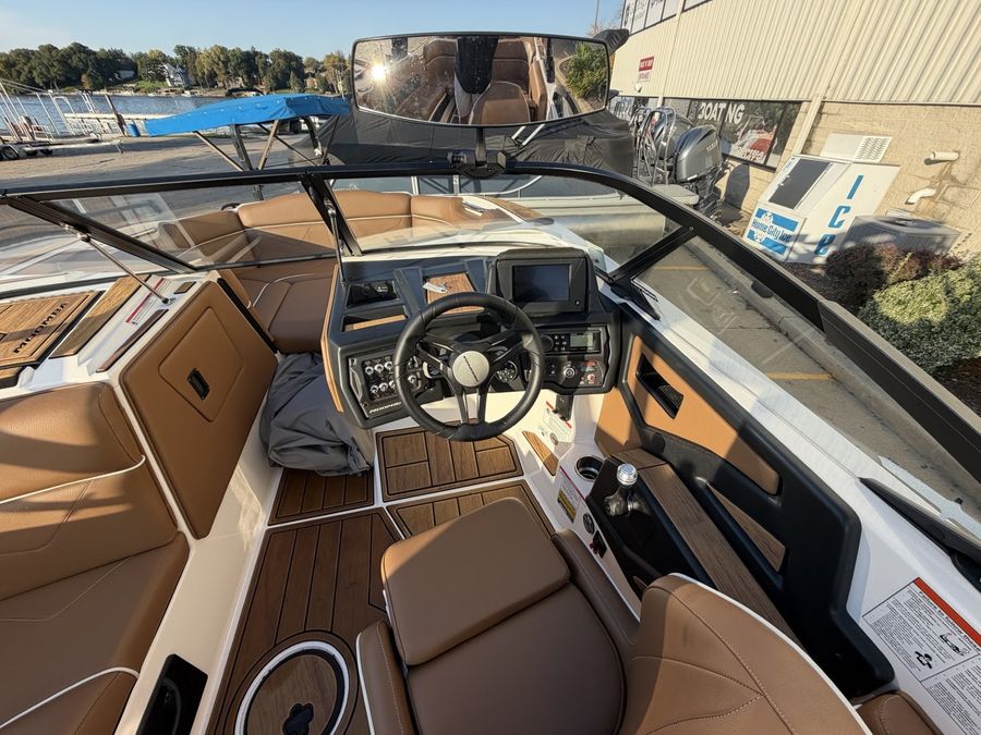 2022 Moomba Kaiyen, photo 10 of 15