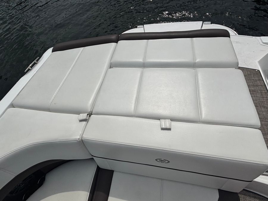 2024 Cobalt 220S, photo 4 of 20