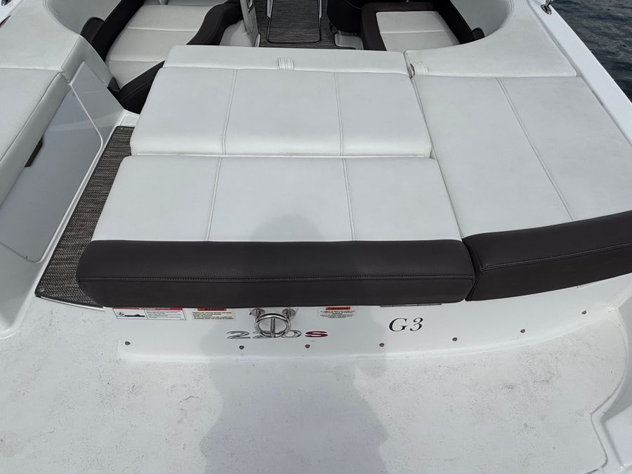 2024 Cobalt 220S, photo 2 of 20