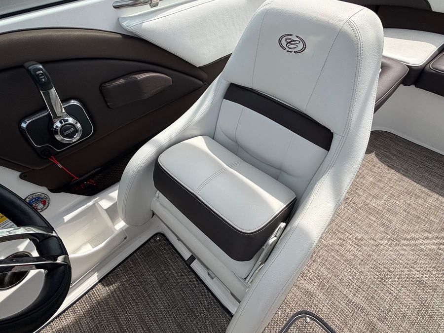 2024 Cobalt 220S, photo 12 of 20