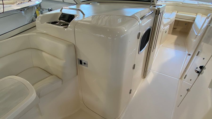 2021 Grady-White Freedom 335, photo 14 of 23