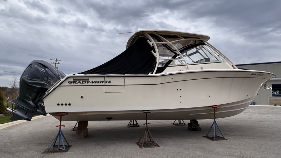 2021 Grady-White Freedom 335, photo 2 of 23