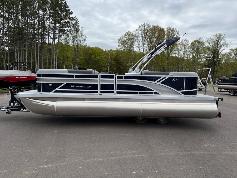 2026 Bennington 22SSR, photo 3 of 30