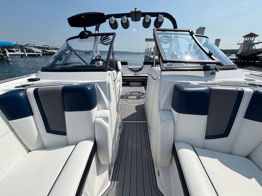2017 Nautique Super Air Nautique G23, photo 15 of 18