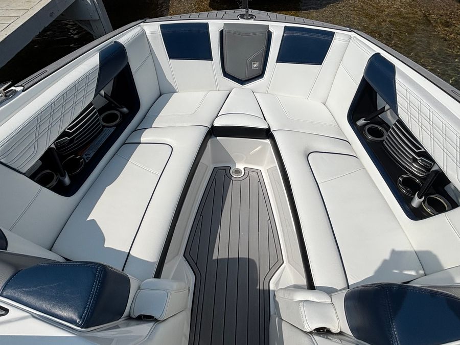 2017 Nautique Super Air Nautique G23, photo 13 of 18