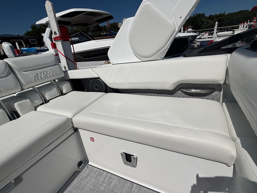 2027 Cobalt R26, photo 7 of 24