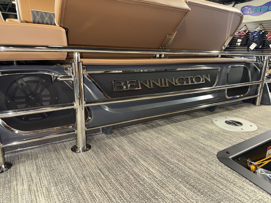 2027 Bennington 25RSB ESP, photo 19 of 21
