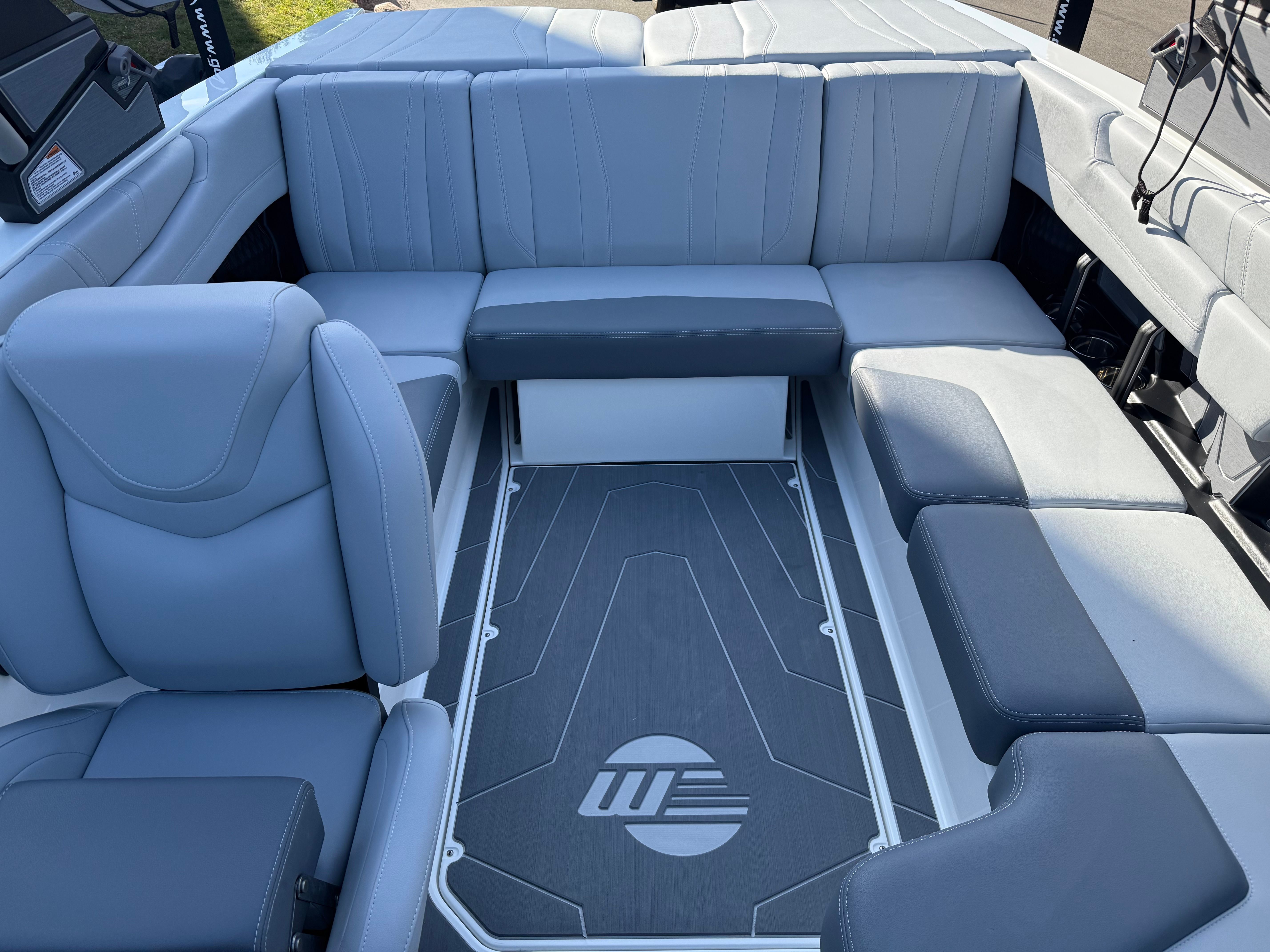 New 2026 21' Malibu 21LX For Sale in Fontana on Lake Geneva, WI