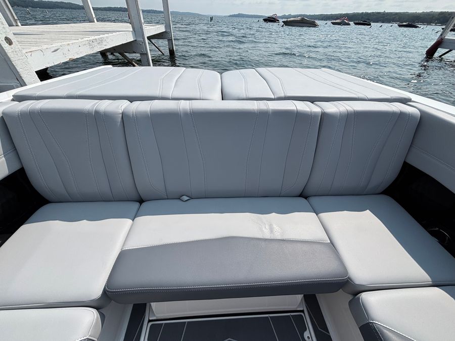 2026 Malibu 21LX, photo 4 of 19