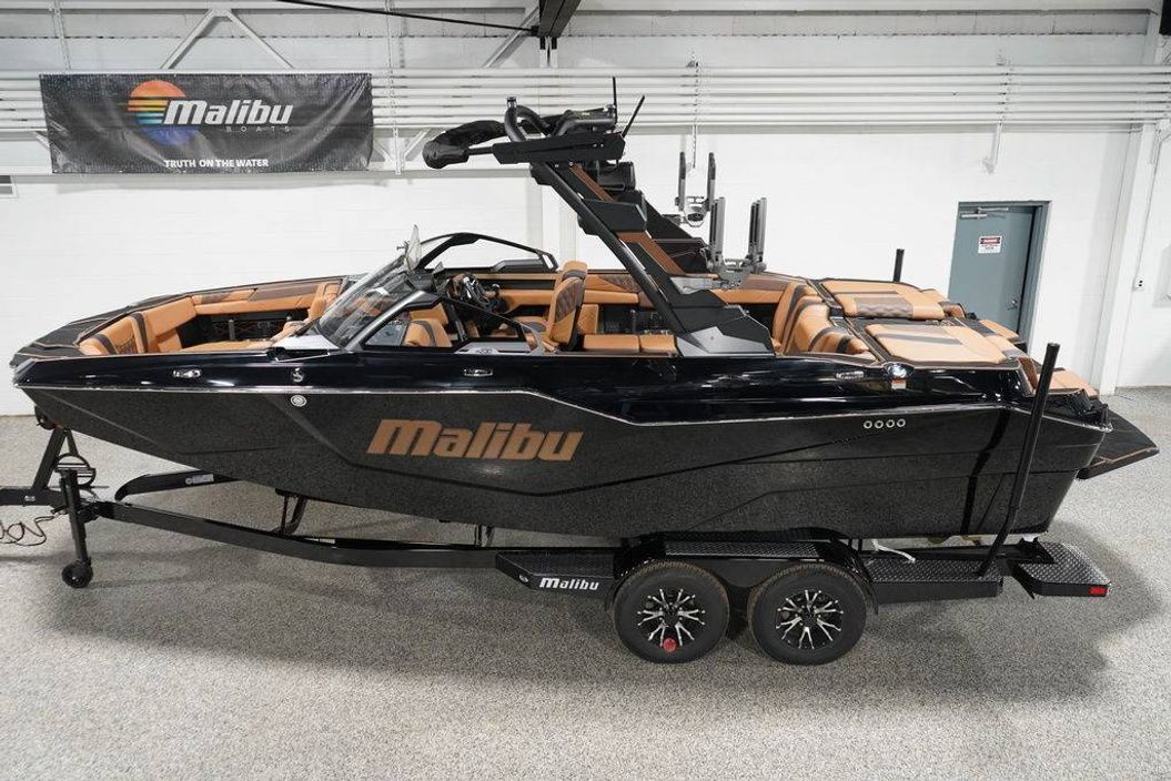 2026 Malibu Boats M230
