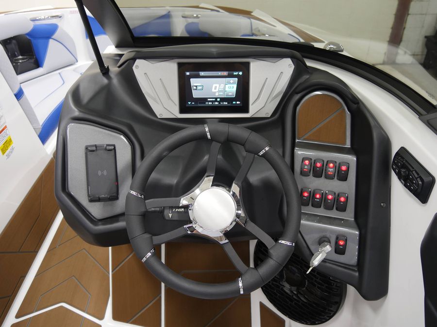 2025 Supreme S220, photo 13 of 25