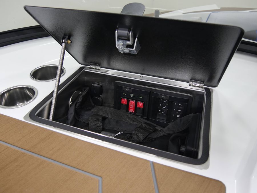 2025 Supreme S220, photo 18 of 25