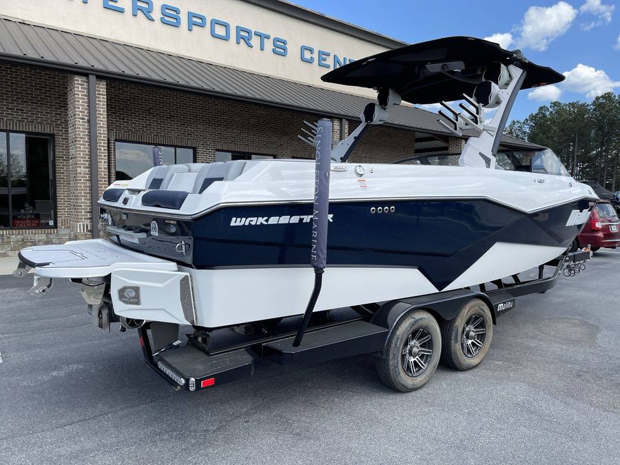 2023 Malibu 25 LSV, photo 17 of 30