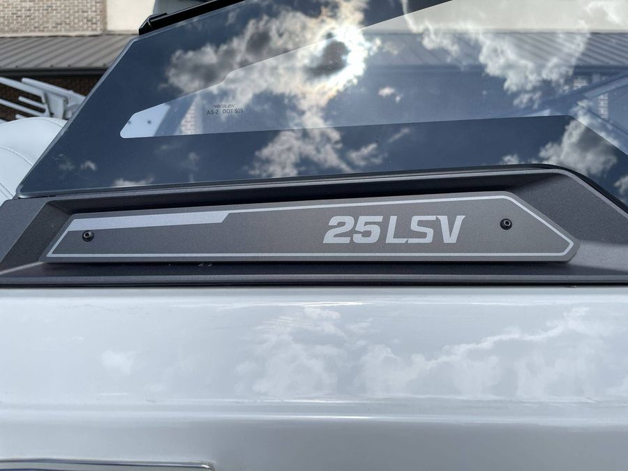 2023 Malibu 25 LSV, photo 12 of 30