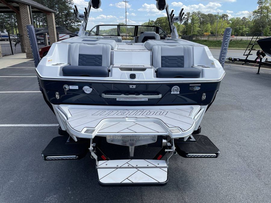2023 Malibu 25 LSV, photo 25 of 30