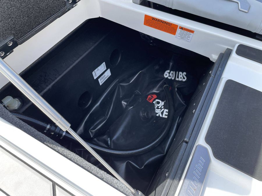 2023 Malibu 25 LSV, photo 10 of 30