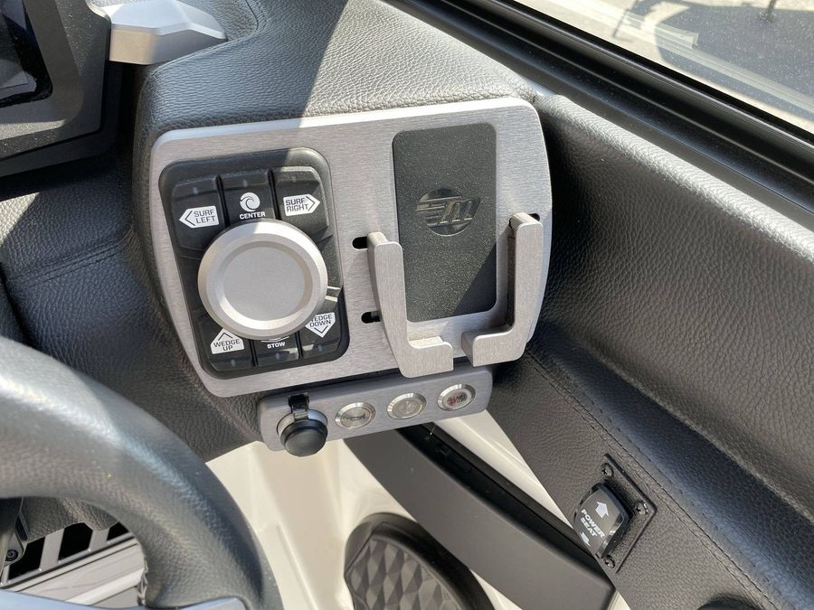 2023 Malibu 25 LSV, photo 19 of 30