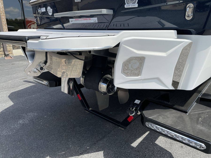 2023 Malibu 25 LSV, photo 26 of 30