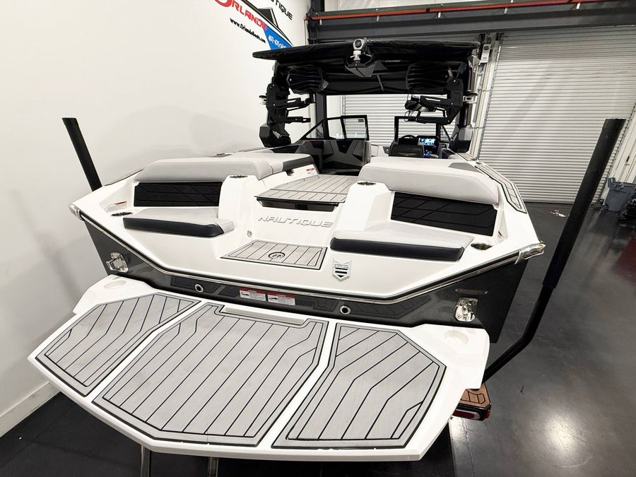 2026 Nautique S23, photo 4 of 15